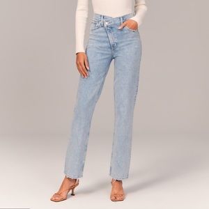 90s Straight Ultra High Rise Jean, Light Wash